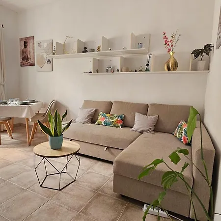 In Casetta Apartment Cagliari